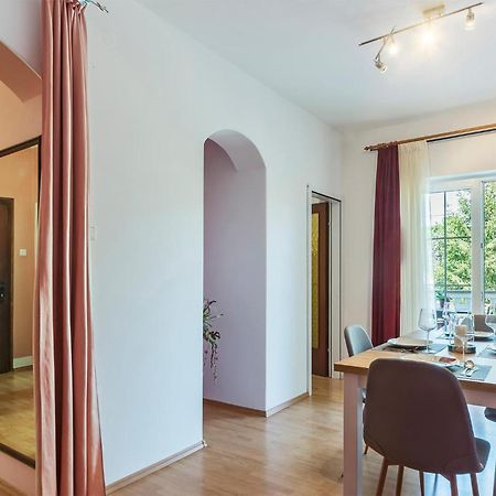 2 Bedroom Beautiful Apartment In Valtura 외부 사진