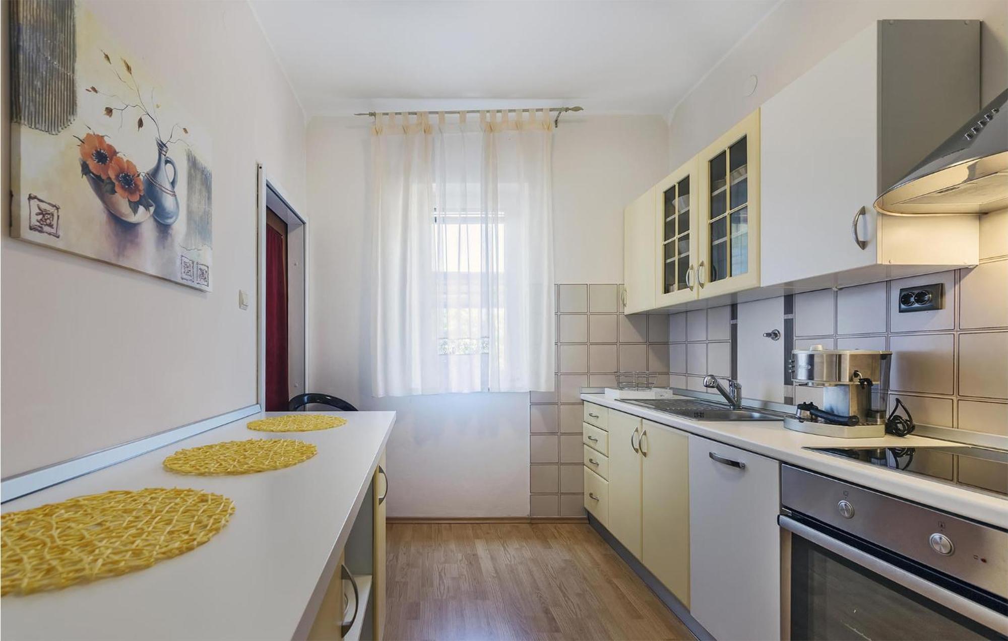 2 Bedroom Beautiful Apartment In Valtura 외부 사진